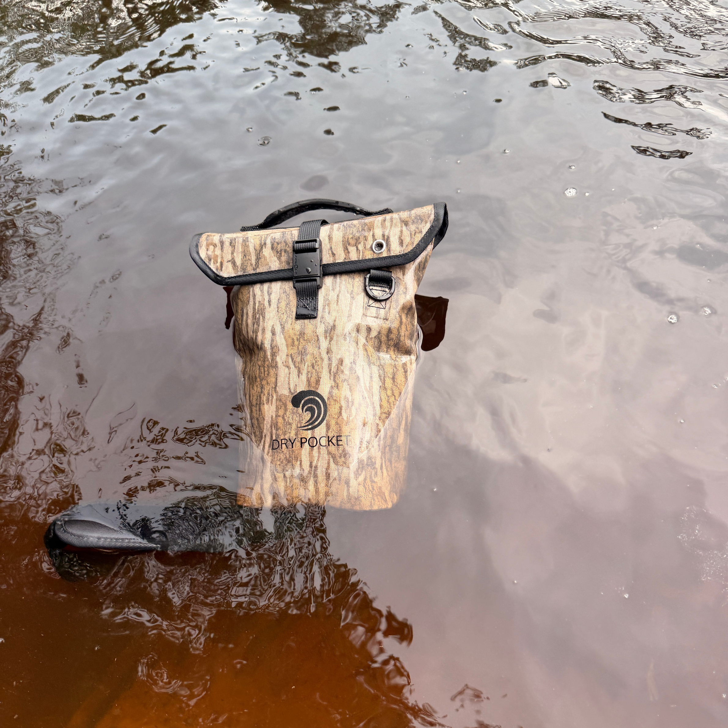 [PRE-ORDER] Waterproof Floating Shell Bag / Boating Bag [Arriving August]